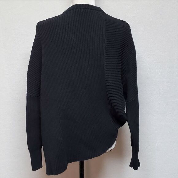 FREE People Downtown Black Dolman Sleeve Asymmetrical Ribbed Knit Sweater Medium - Picture 10 of 14